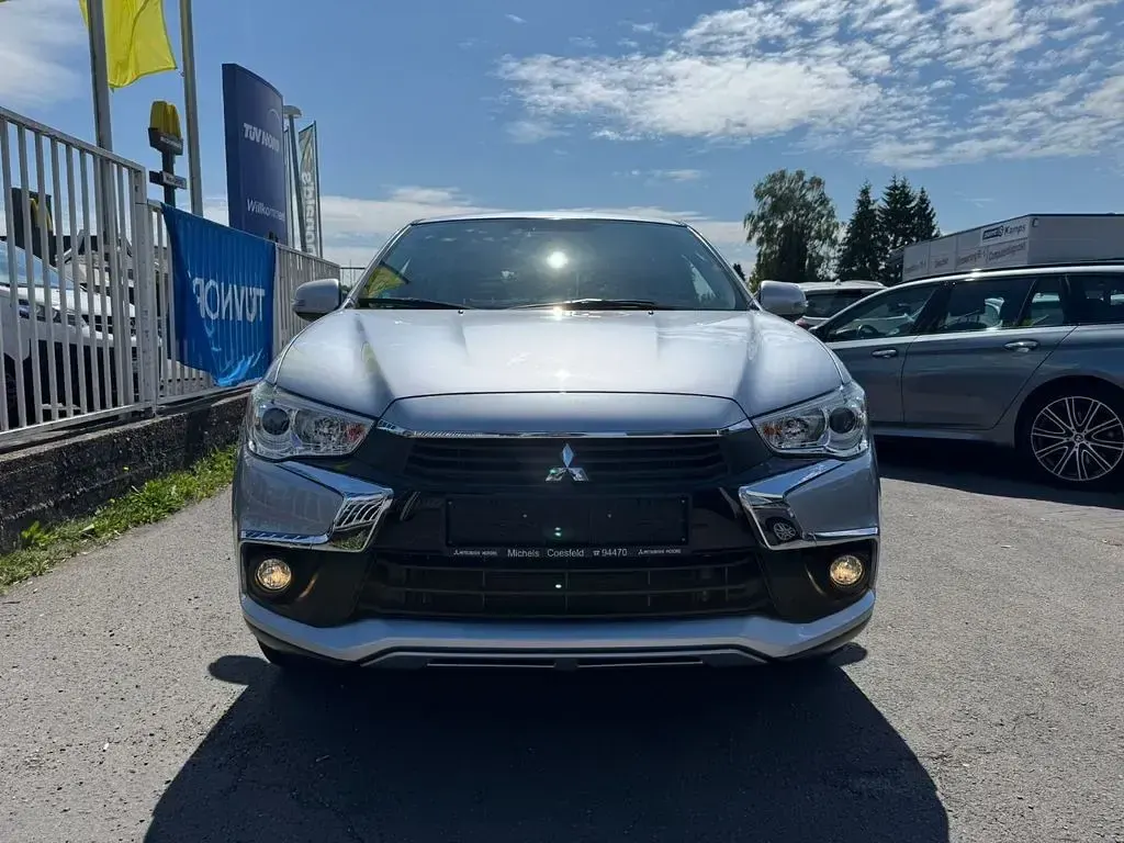 Gebraucht Mitsubishi ASX Diamant Edition 117 PS (86 kW) 2017 Silber SUV