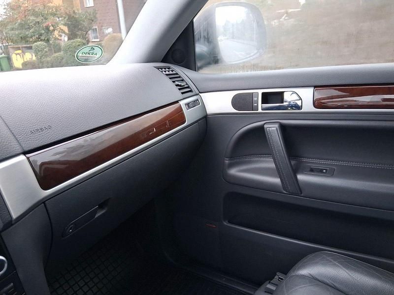 Schwarz Gebraucht 2009 VW Touareg SUV | 11.950 € (Teuer) - Bild 1/4