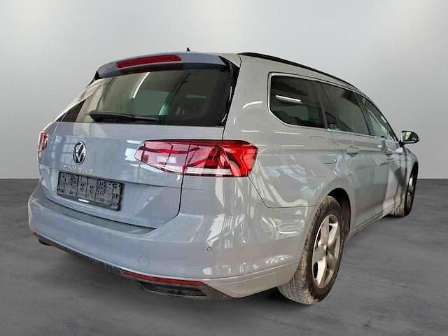 Gebraucht VW Passat Business 150 PS (110 kW) 2022 Grau Kombi