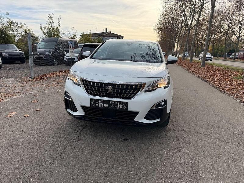 Weiß Gebraucht 2020 Peugeot 3008 Business-Line SUV | 12.900 € - Bild 1/4
