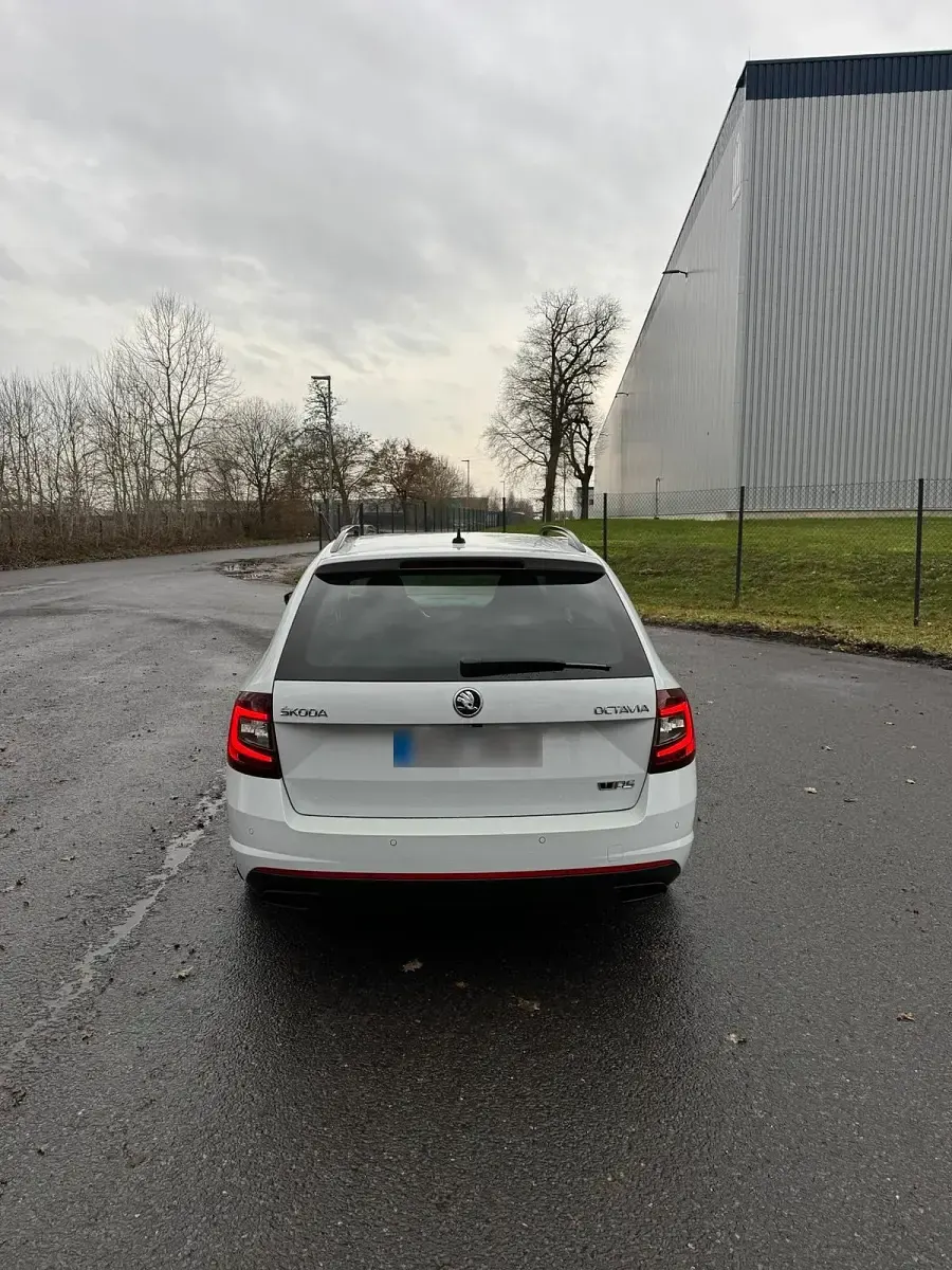 Gebraucht Skoda Octavia RS 245 PS (180 kW) 2019 Weiß Kombi