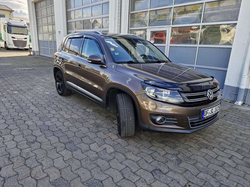 Grau Gebraucht 2012 VW Tiguan Sport SUV | 9.200 € (Etwas zu teuer) - Bild 1/4