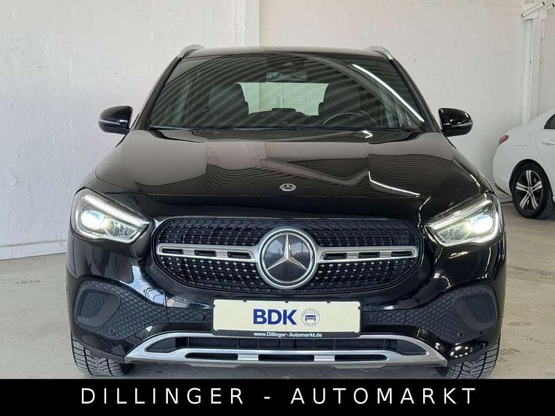 Gebraucht Mercedes GLA200 150 PS (110 kW) 2020 Schwarz SUV