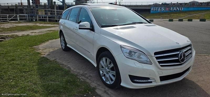 Gebraucht Mercedes R350 265 PS (194 kW) 2012 Weiß Van / Kleinbus