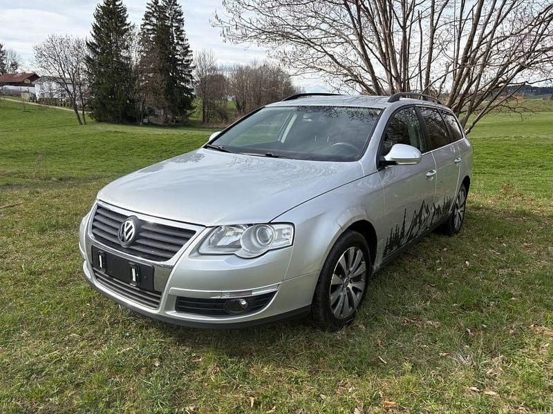 Second-hand VW Passat 140 CP (102 kW) 2010 Argintiu Break