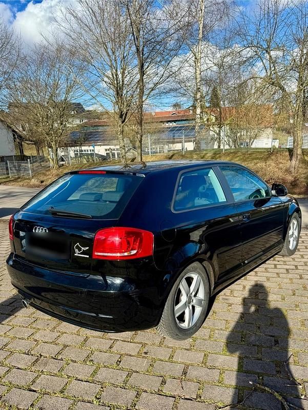 Gebraucht Audi A3 Attraction 102 PS (75 kW) 2010 Schwarz Kleinwagen
