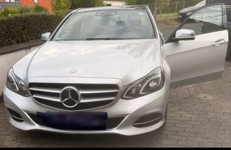 Gebraucht Mercedes E350 258 PS (189 kW) 2015 Grau Limousine