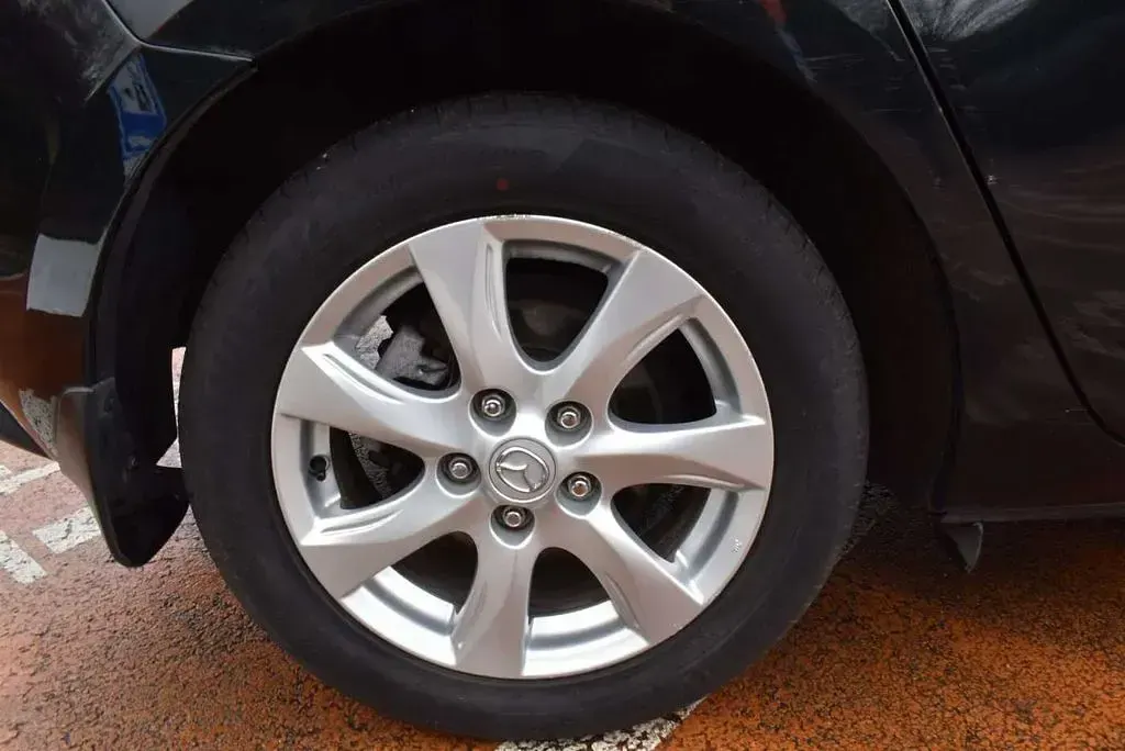 Gebraucht Mazda 3 105 PS (77 kW) 2011 Schwarz Limousine