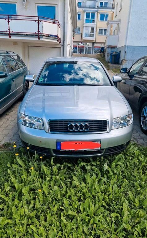 Gebraucht Audi A4 102 PS (75 kW) 2003 Silber Limousine
