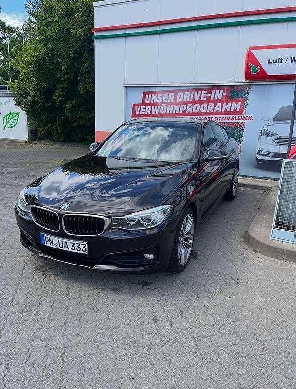 Braun Gebraucht 2014 BMW 320 Gran Turismo Kleinwagen | 12.650 € (Fairer Preis) - Bild 1/4