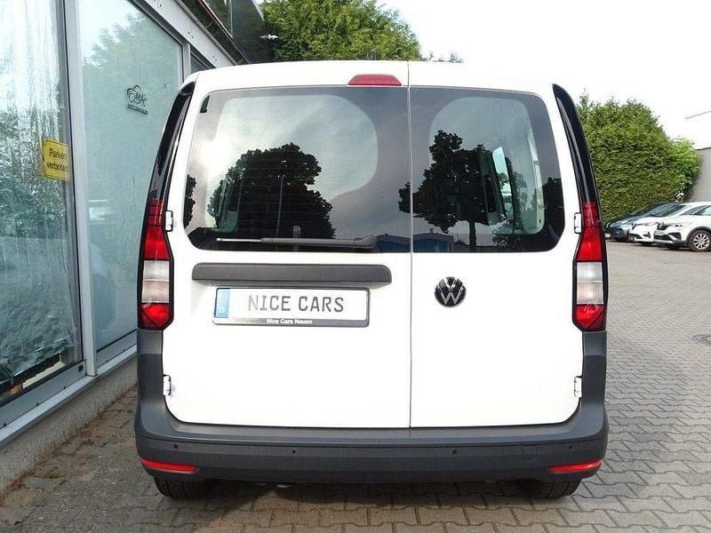 Gebraucht VW Caddy Basis 122 PS (89 kW) 2022 Weiß Van / Kleinbus