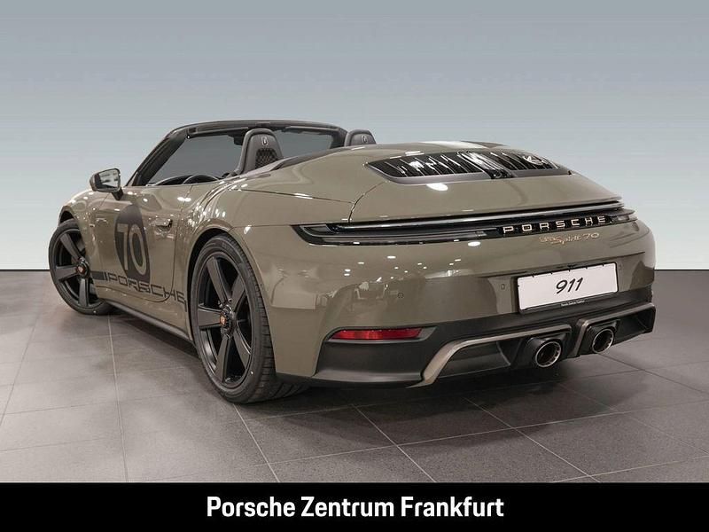 Neu Porsche 992 541 PS (397 kW) 2026 Grün Cabrio