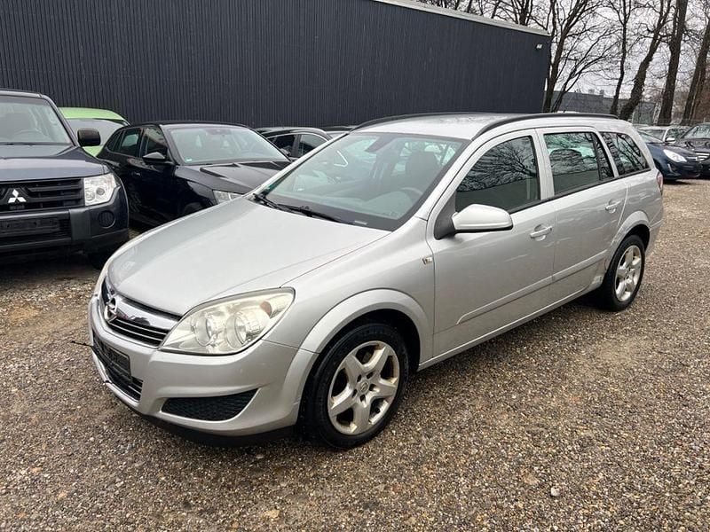 Gebraucht Opel Astra Edition 101 PS (74 kW) 2007 Silber Limousine