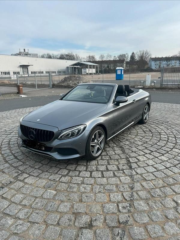 Gebraucht Mercedes C250 211 PS (155 kW) 2017 Grau Cabrio