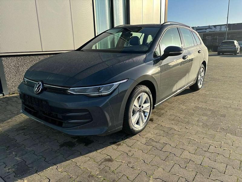 Gebraucht VW Golf VIII Pro 116 PS (85 kW) 2024 Wählbar Limousine
