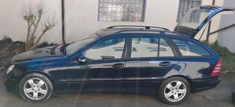 Second-hand Mercedes C180 Classic 143 CP (105 kW) 2007 Albastru Break