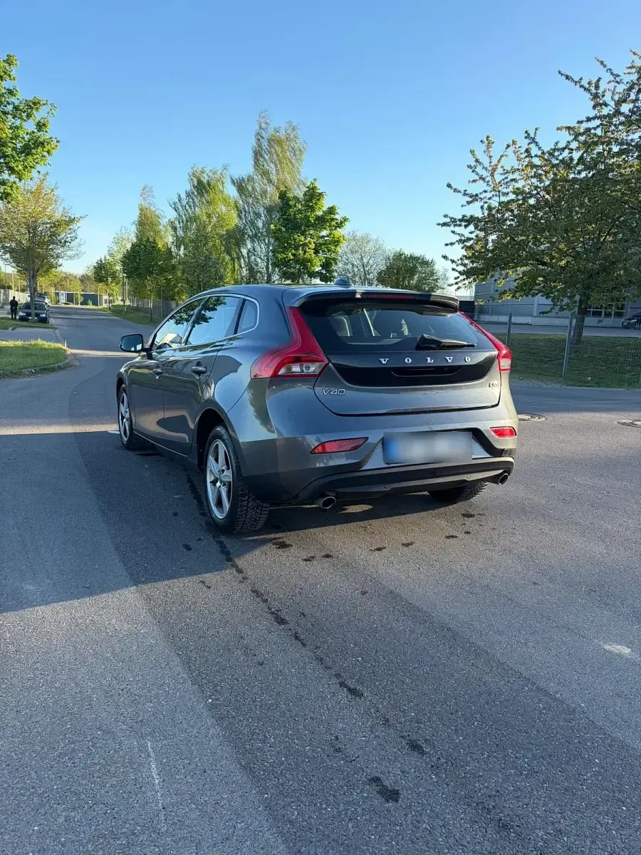 Second-hand Volvo V40 150 CP (110 kW) 2013 Gri Berlinǎ