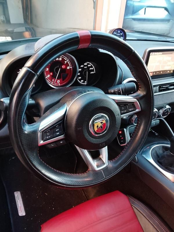 Gebraucht Abarth 124 Spider 185 PS (136 kW) 2017 Schwarz Cabrio