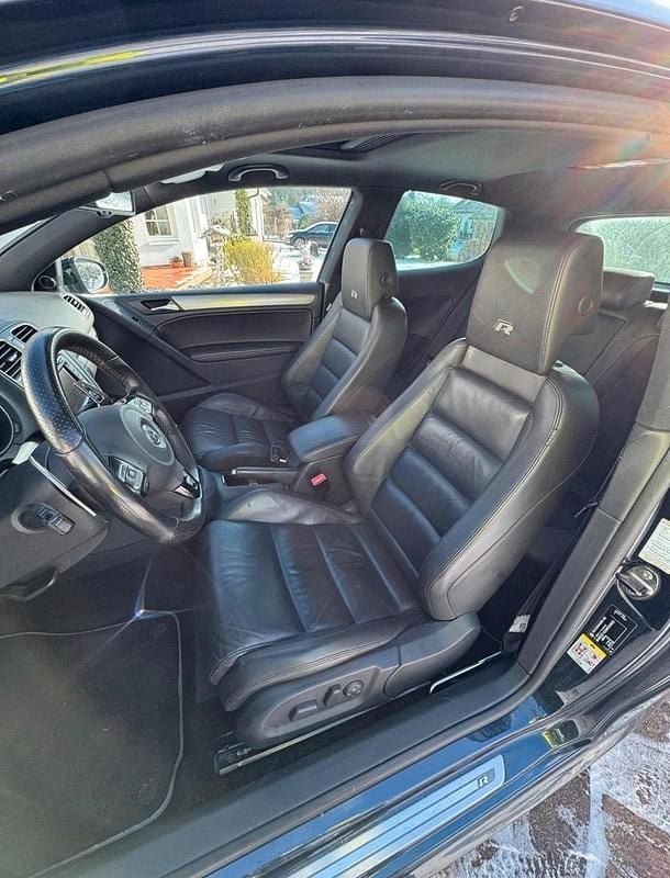 Second-hand VW Golf 270 CP (198 kW) 2010 Albastru Coupe