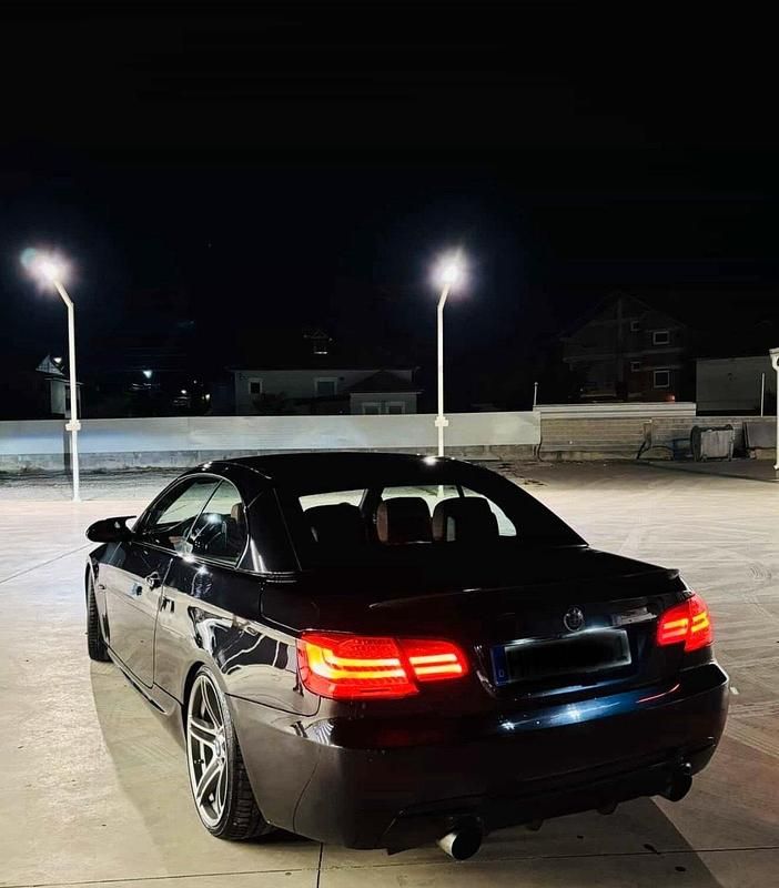 Gebraucht BMW 330 Cabriolet 272 PS (200 kW) 2008 Schwarz Cabrio