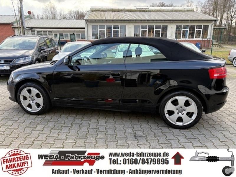Gebraucht Audi A3 Cabriolet Attraction 102 PS (75 kW) 2010 Schwarz Cabrio