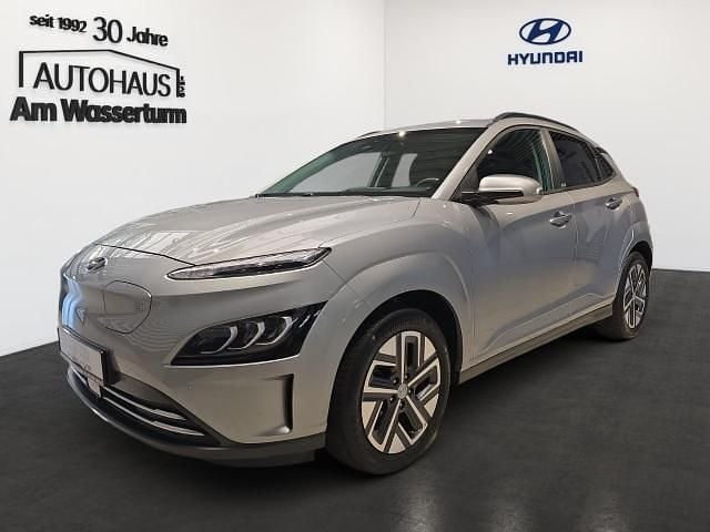 Shimmering silver / met Gebraucht 2021 Hyundai Kona Trend SUV | 19.999 € (Fairer Preis) - Bild 1/1