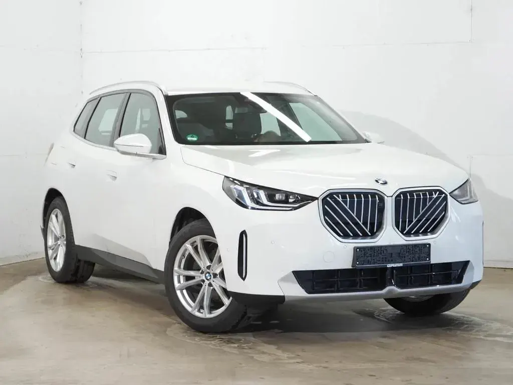 Gebraucht BMW X3 Sport Line 197 PS (144 kW) 2025 Weiss SUV