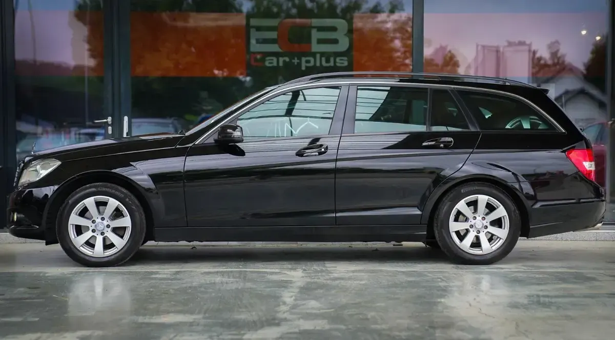 Gebraucht Mercedes C200 136 PS (100 kW) 2012 Schwarz Kombi