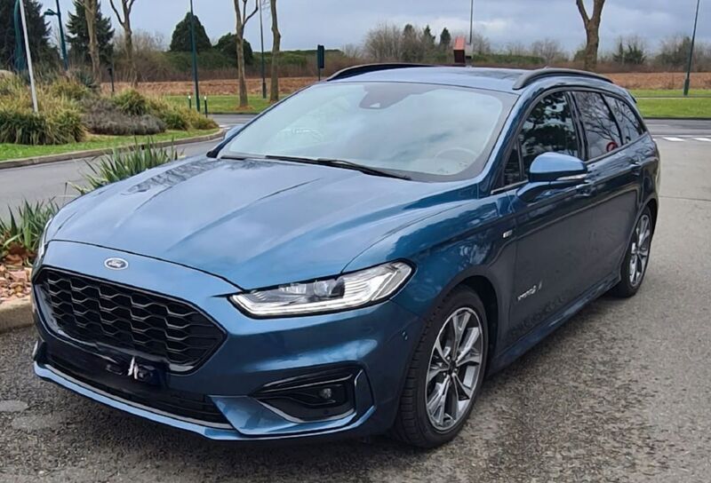 Blau Gebraucht 2021 Ford Mondeo ST-Line Limousine | 21.000 € (Guter Preis) - Bild 1/4