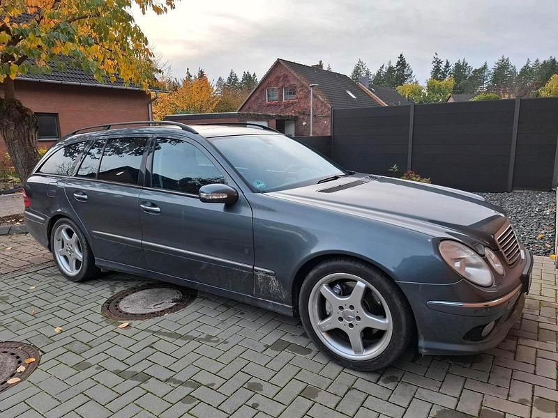 Grau Gebraucht 2006 Mercedes E280 Avantgarde Kombi | 3.500 € (Superpreis) - Bild 1/4