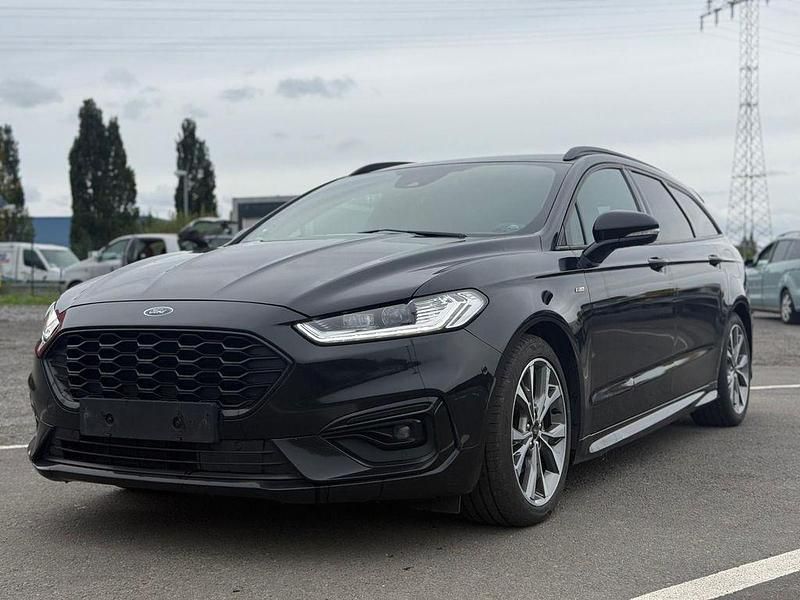 Schwarz Gebraucht 2020 Ford Mondeo ST-Line Limousine | 10.900 € (Teuer) - Bild 1/4