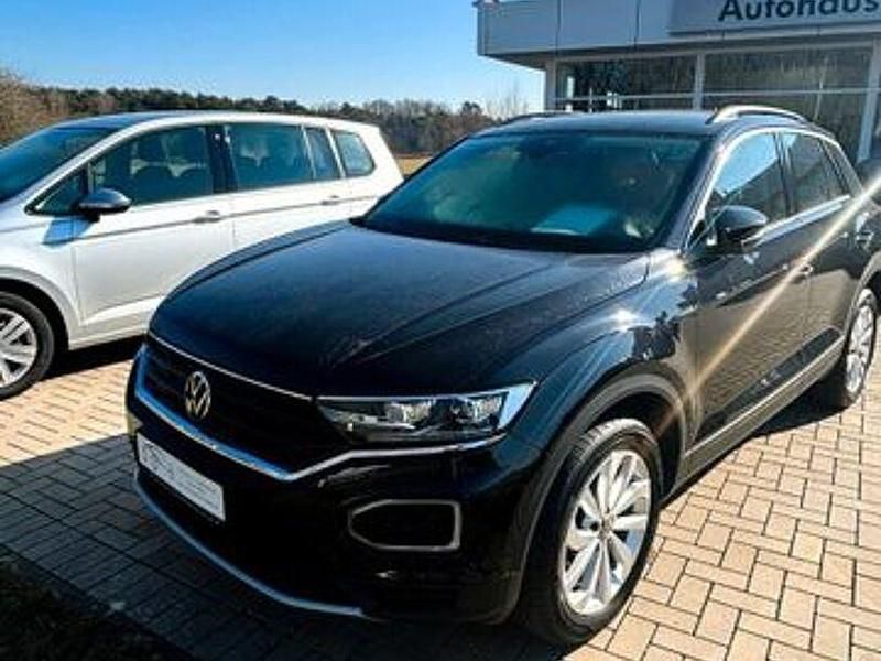 Schwarz Gebraucht 2021 VW T-Roc Style SUV | 20.800 € (Fairer Preis) - Bild 1/4