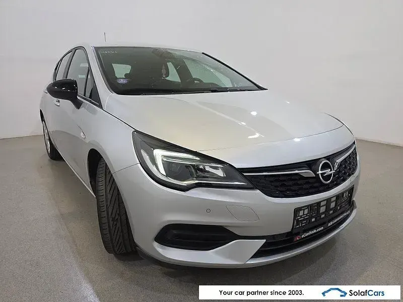 Używany Opel Astra Edition 110 KM (80 kW) 2021 Szary Sedan/Limuzyna