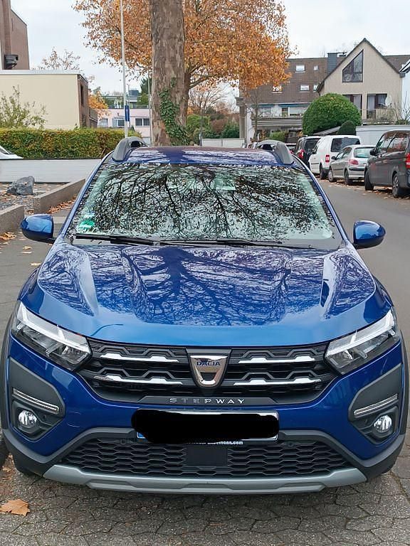 Blau Gebraucht 2022 Dacia Sandero Comfort Limousine | 12.500 € (Guter Preis) - Bild 1/4