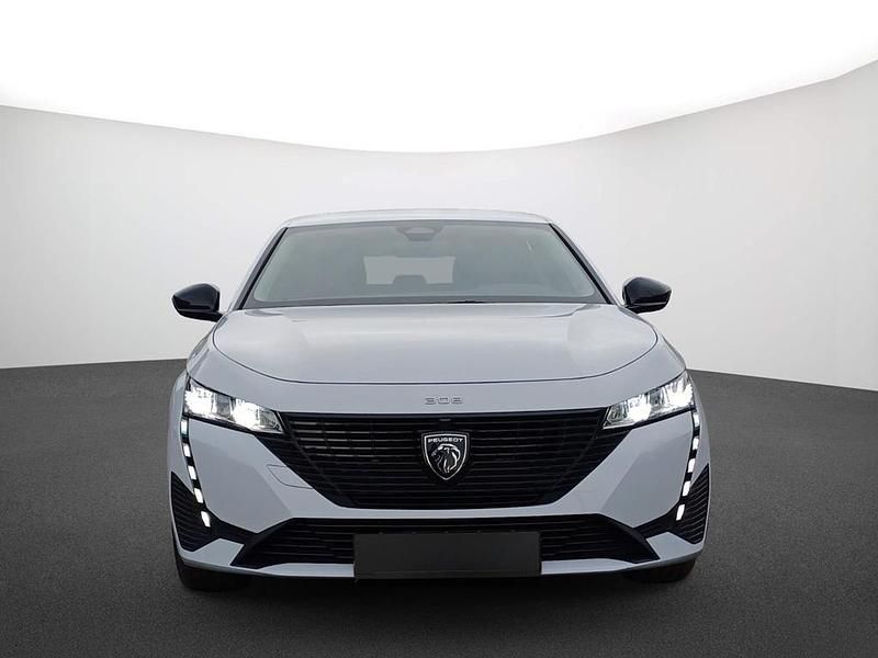 Gebraucht Peugeot 308 SW Active 131 PS (96 kW) 2024 Weiß Kombi