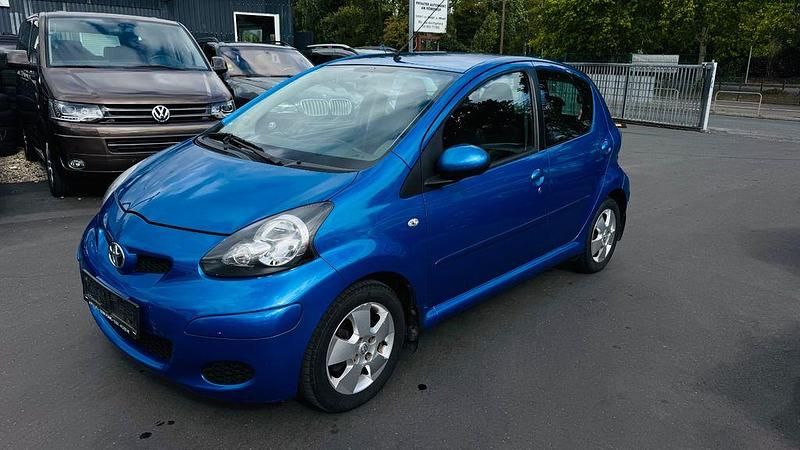 Blau Gebraucht 2008 Toyota Aygo Kleinwagen | 2.999 € (Teuer) - Bild 1/4