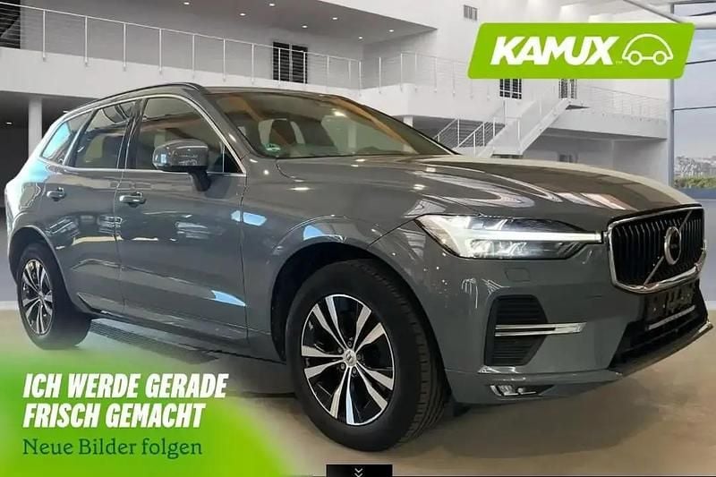 Gebraucht Volvo XC60 197 PS (144 kW) 2022 Silber / grau SUV