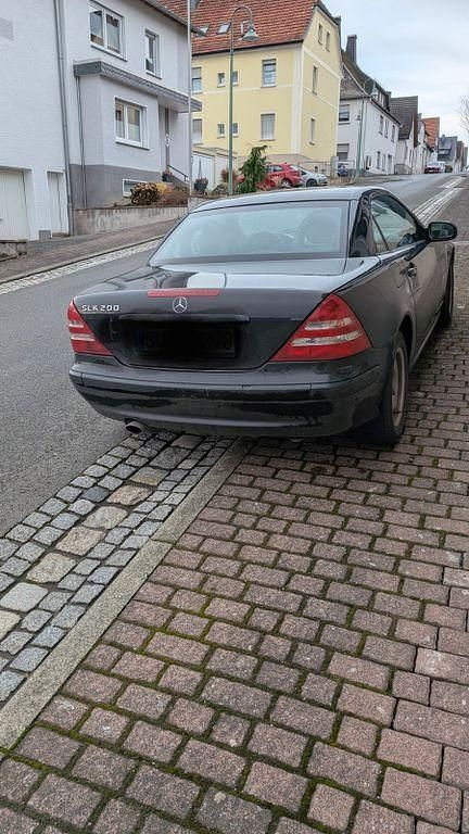 Gebraucht Mercedes SLK200 163 PS (119 kW) 2000 Schwarz Cabrio