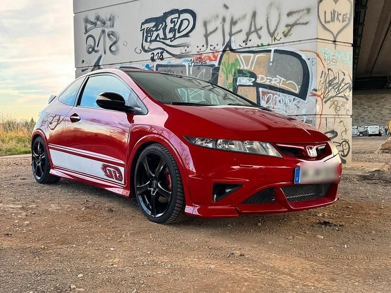 Rot Gebraucht 2007 Honda Civic Type R GT Kleinwagen | 13.499 € (Etwas zu teuer) - Bild 1/4