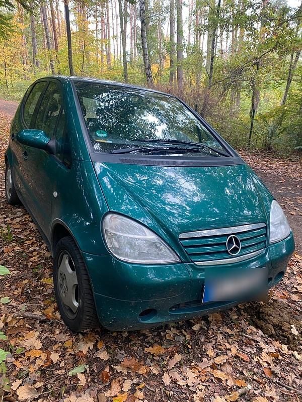 Grün Gebraucht 1998 Mercedes A160 Van / Kleinbus | 830 € (Guter Preis) - Bild 1/4
