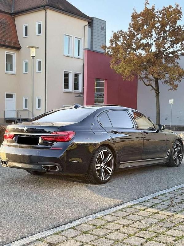 Gebraucht BMW M760 Performance 609 PS (447 kW) 2017 Schwarz Limousine