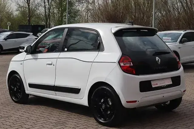 Używany Renault Twingo Intens 90 KM (66 kW) 2018 Biały Hatchback