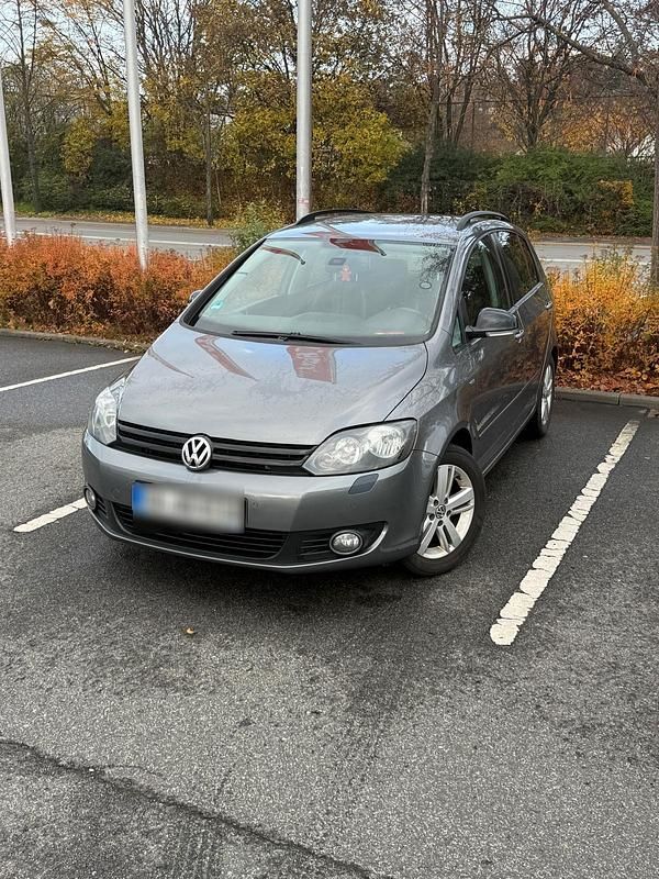 Second-hand VW Golf Plus Cross 105 CP (77 kW) 2012 Gri Monovolum
