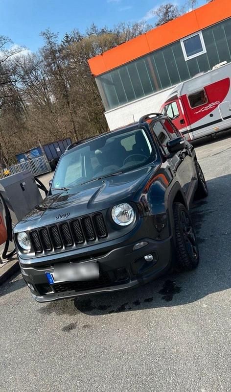 Schwarz Gebraucht 2018 Jeep Renegade Night Eagle SUV | 16.000 € (Fairer Preis) - Bild 1/4