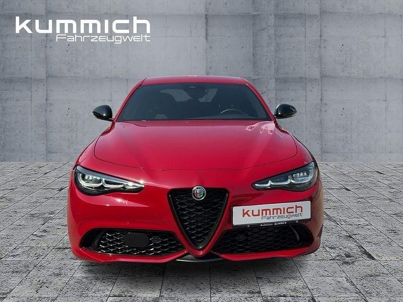 Second-hand Alfa Romeo Giulia Veloce 280 CP (205 kW) 2024 Roșu Berlinǎ