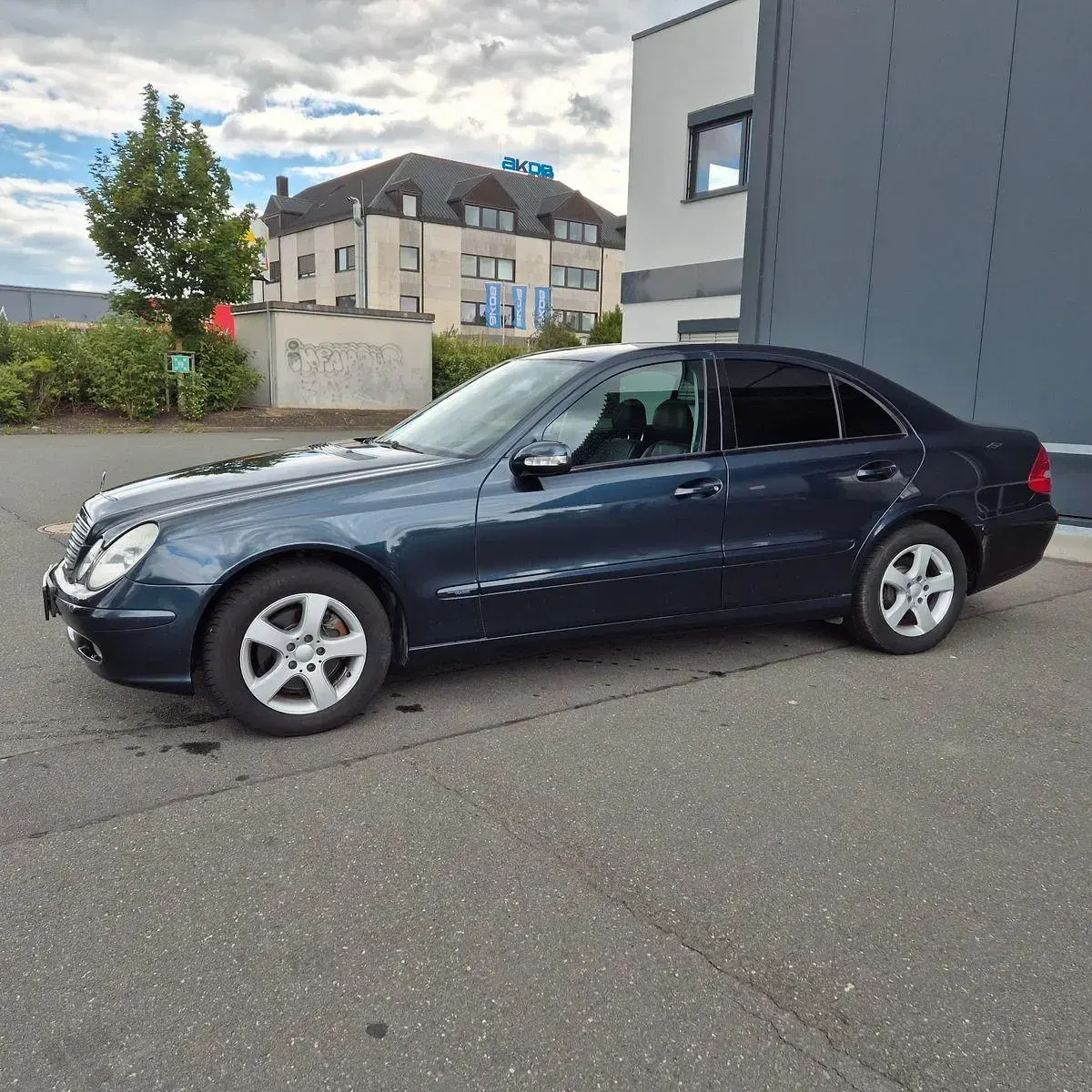 Gebraucht Mercedes E350 Classic 272 PS (200 kW) 2005 Schwarz Limousine