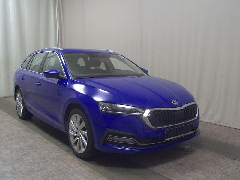 Second-hand Skoda Octavia Style 204 CP (150 kW) 2021 Albastru Break