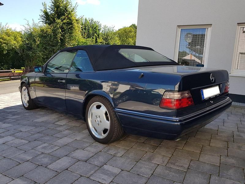 Gebraucht 1997 Mercedes E220 Edition Cabrio | 17.900 € (Superpreis) - Bild 1/4