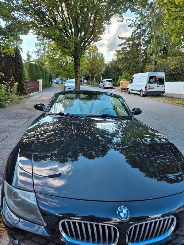Schwarz Gebraucht 2005 BMW Z4 Cabrio | 8.990 € (Fairer Preis) - Bild 1/4