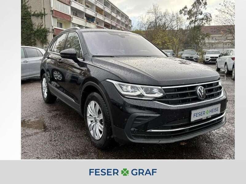 Deep black perleffekt Gebraucht 2024 VW Tiguan Move SUV | 32.950 € (Fairer Preis) - Bild 1/4